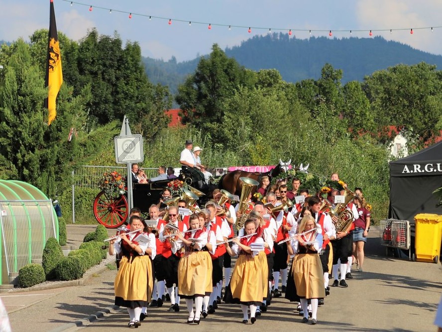 Einzug auf dem Festplatz