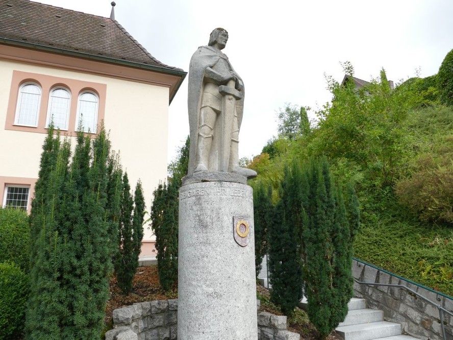 Kriegerdenkmal an der Kirche