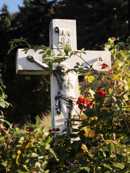 Weißes Kreuz am Schelzberg